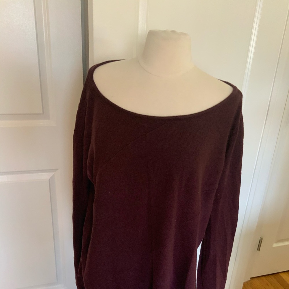 2 crew neck sweaters